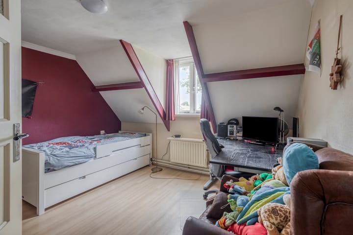 Foto 16 van Irenestraat 4