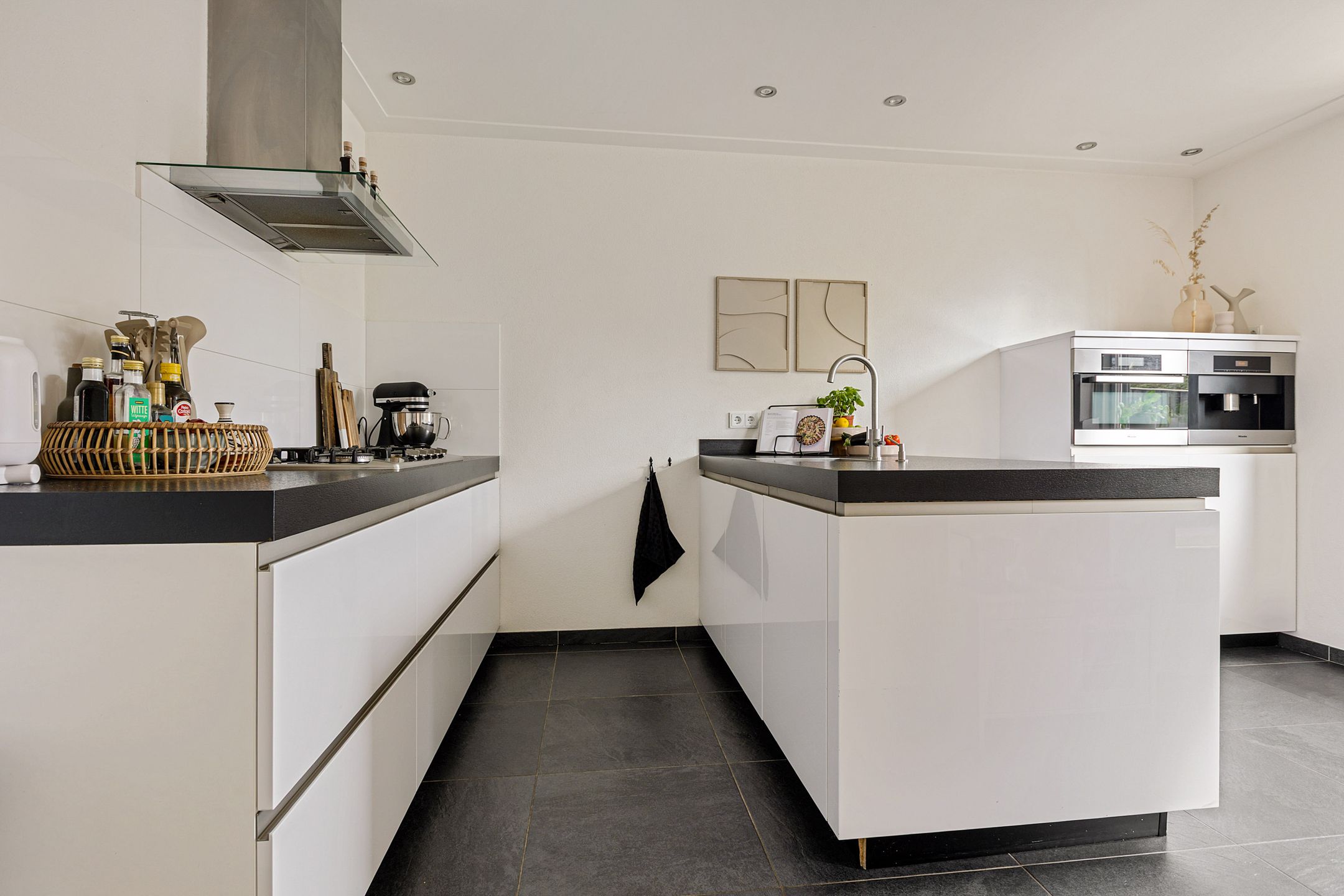 Photo 3 of Carolinenstraat 25