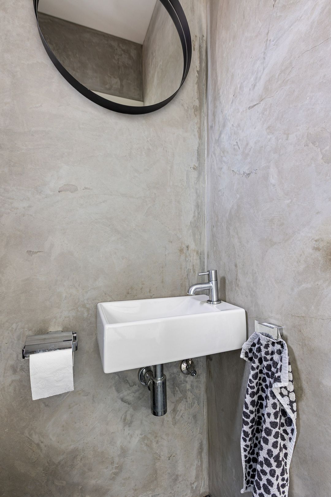 Photo 8 of Carolinenstraat 25