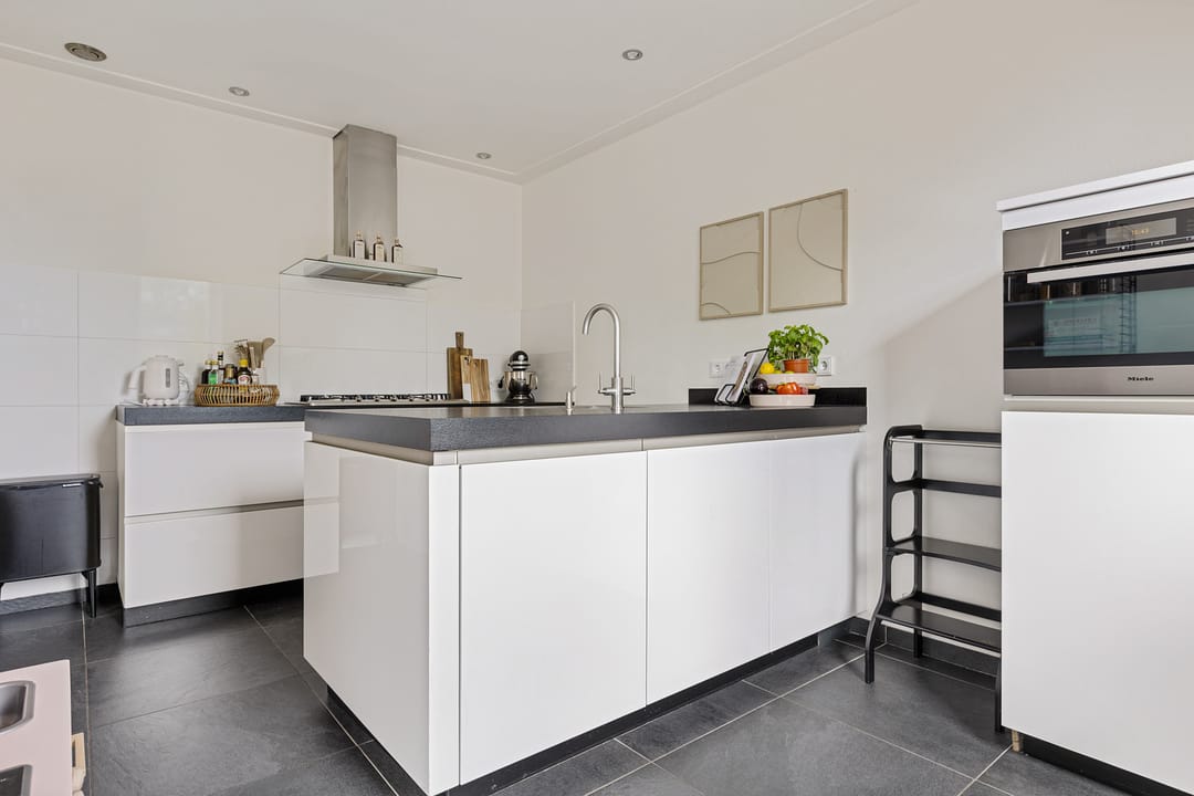 Photo 17 of Carolinenstraat 25