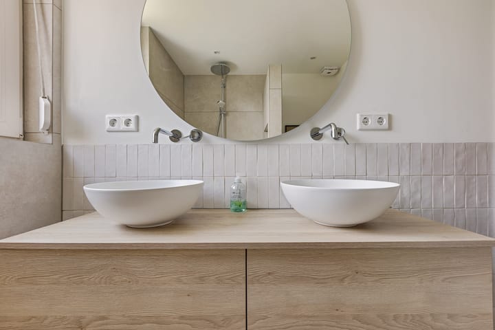 Photo 34 of Carolinenstraat 25