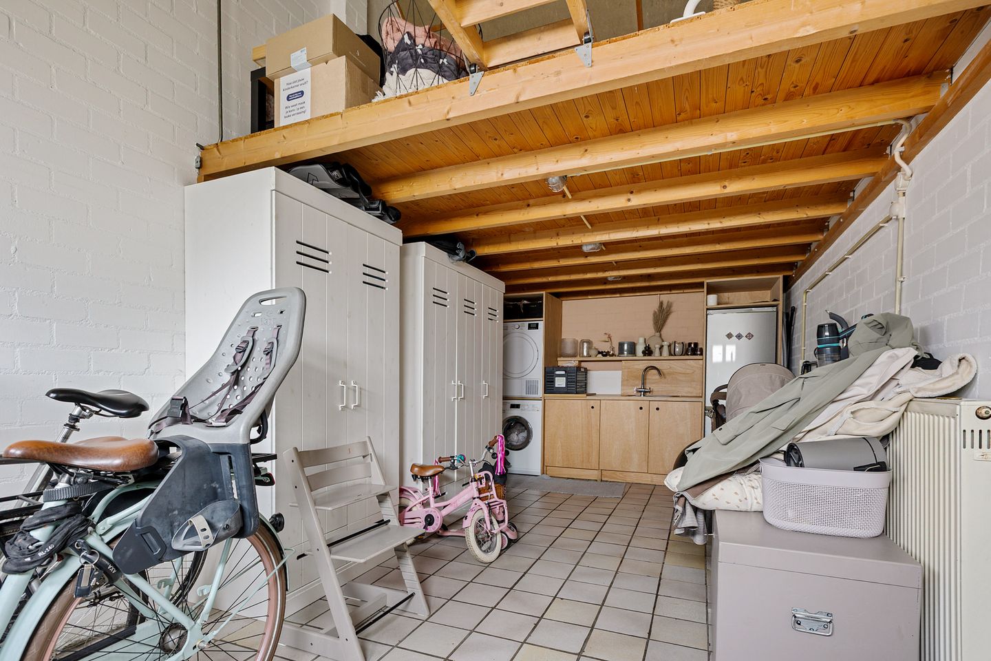 Photo 40 of Carolinenstraat 25