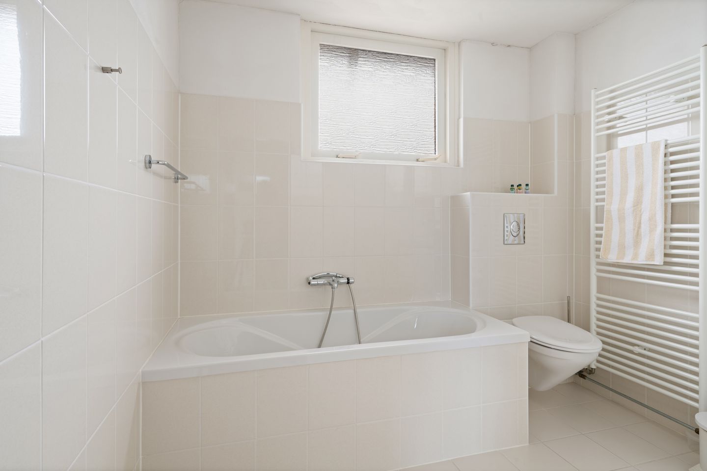 Foto 25 van Wipakker 35