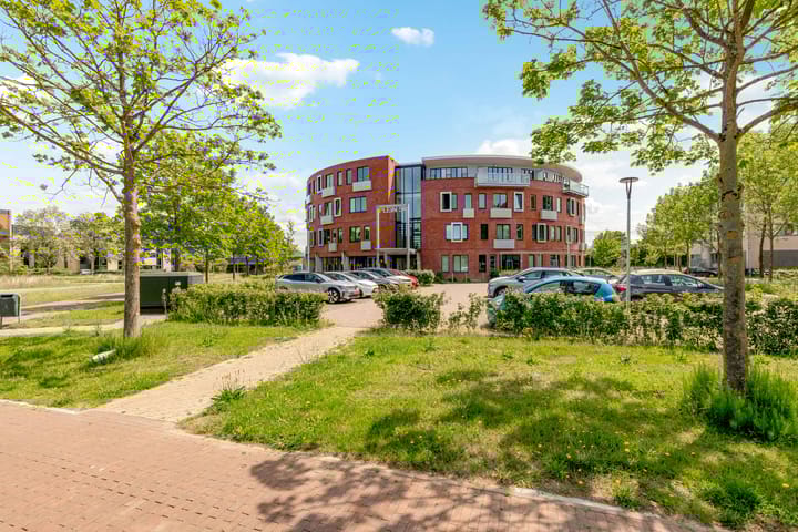 Foto 1 van Louis Armstrongweg 60-C