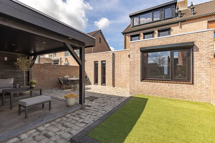 Photo 38 of Elzenrijs 71