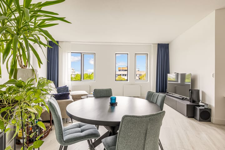 Foto 16 van Louis Armstrongweg 60-C