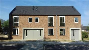 Menuetstraat 28