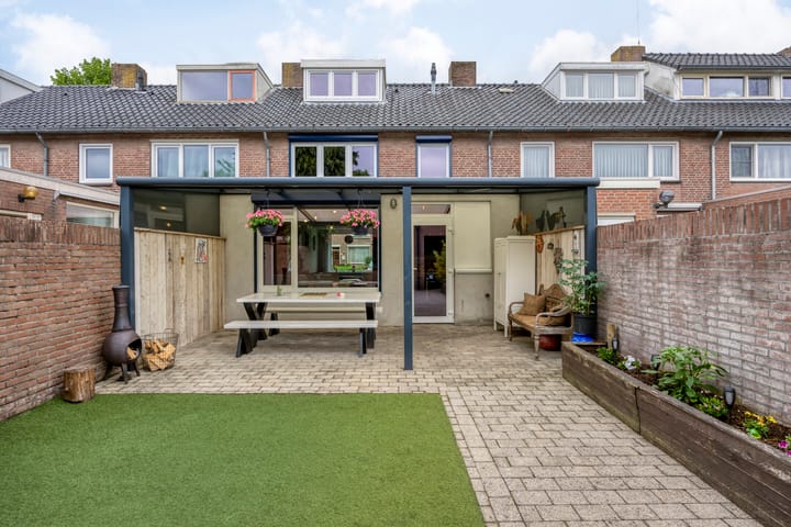 Photo 2 of Marterlaan 34