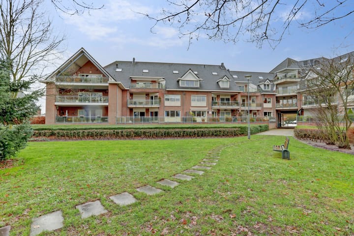 Foto 3 van Pater Vinckxhof 8 bus 2