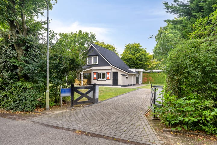 Photo 6 of Chrysantenlaan 10-R