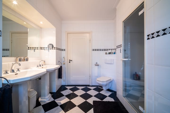 Photo 30 of Kortenaerstraat 7