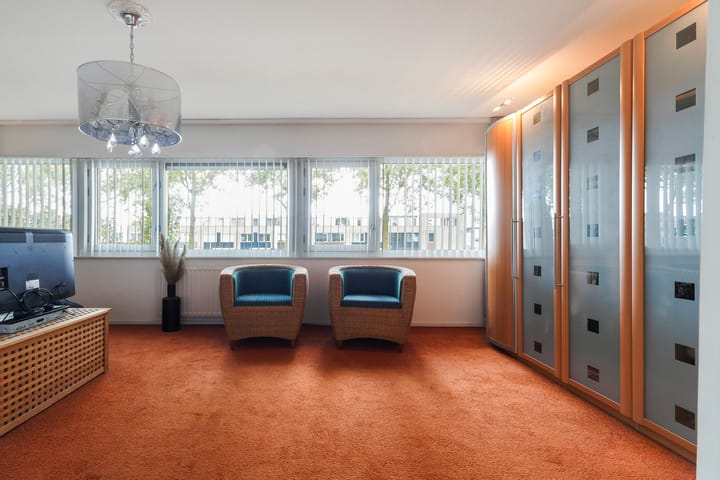 Photo 33 of Schipluidenlaan 215