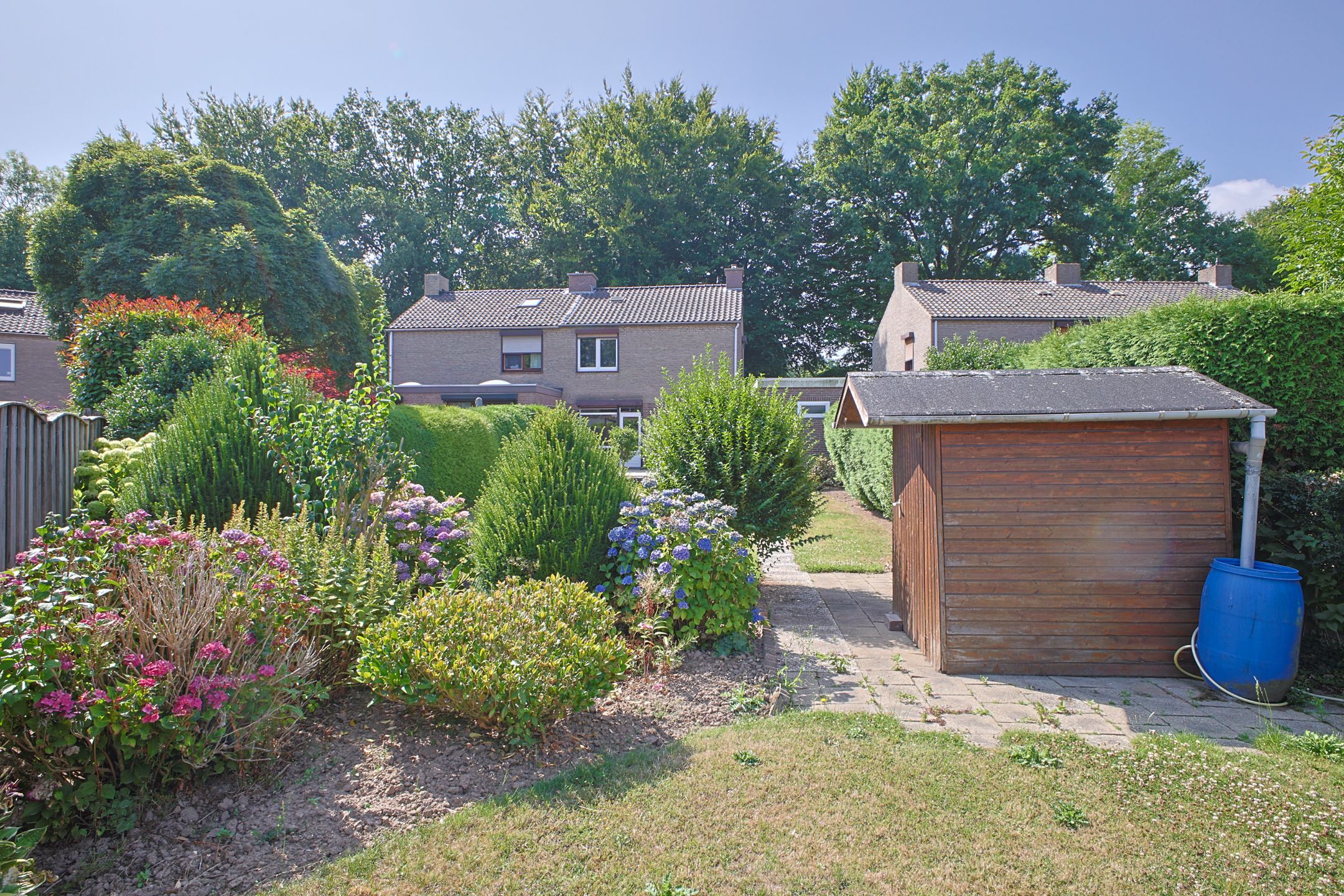 Foto 9 van Burg. Smeetsstraat 8