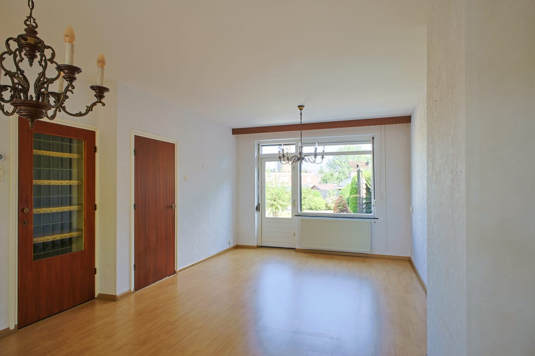 Foto 22 van Burg. Smeetsstraat 8