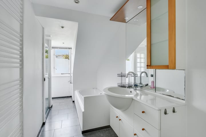 Foto 24 van Tartinistraat 5