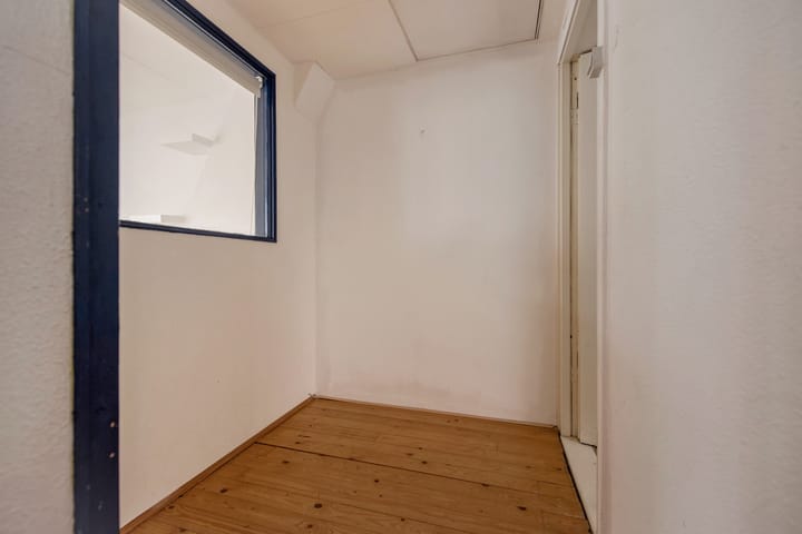 Photo 18 of Graswinckelstraat 39