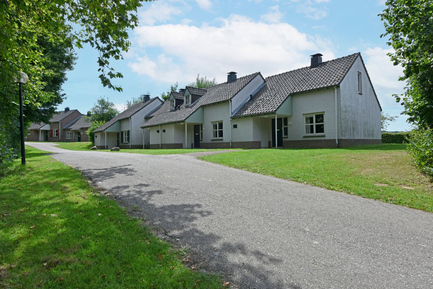 Foto 1 van Randweg 21-A132