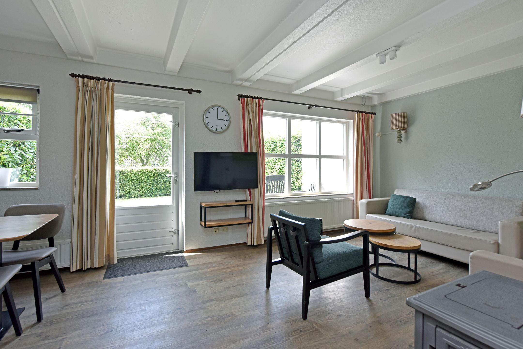 Foto 3 van Randweg 21-A132