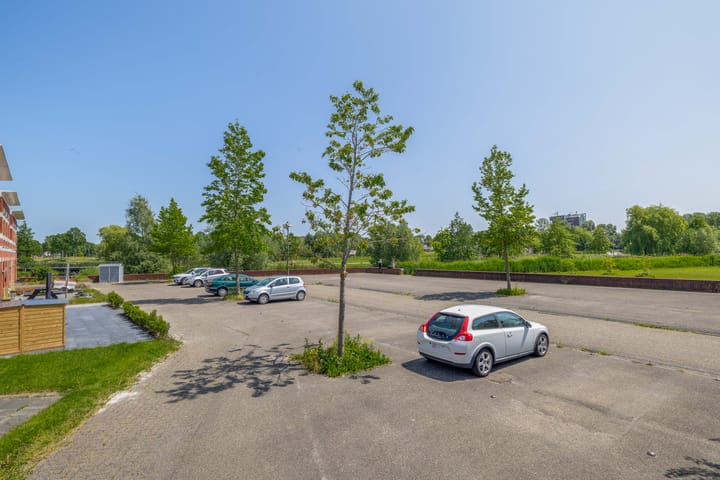 Foto 10 van Ede Staalstraat 6