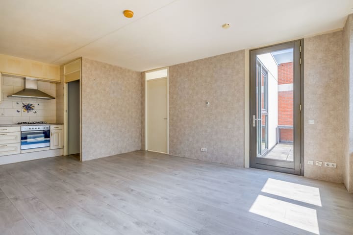 Foto 23 van Ede Staalstraat 6