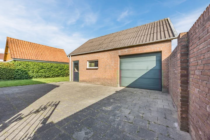 Photo 20 of Franssenstraat 46