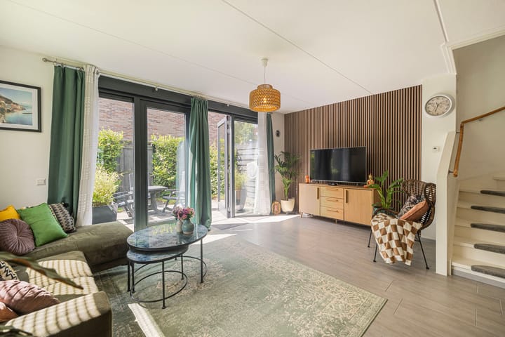 Foto 3 van van der Molenallee 8