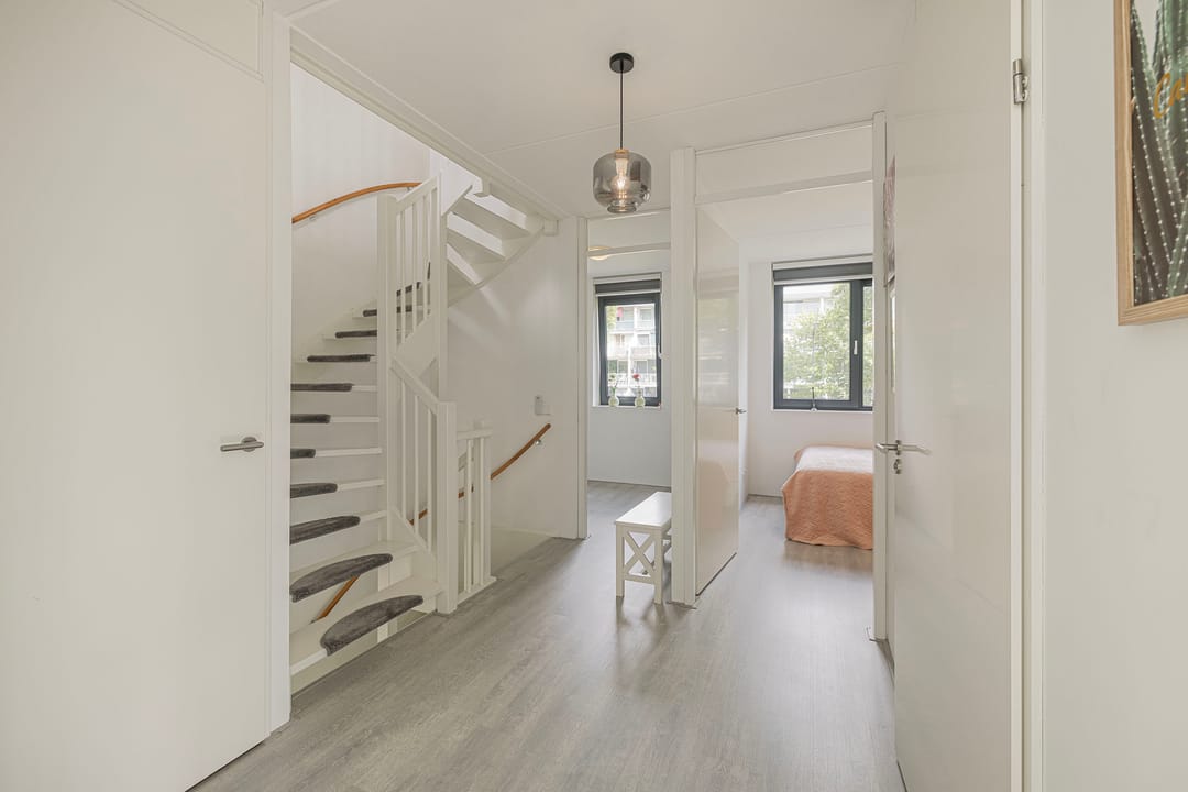 Foto 7 van van der Molenallee 8