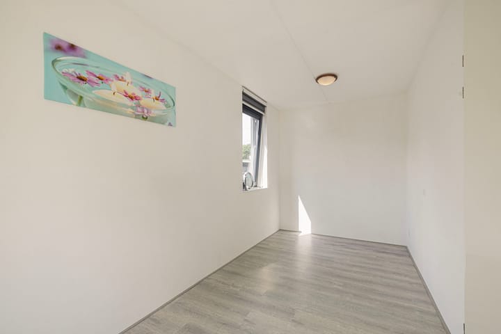 Foto 8 van van der Molenallee 8