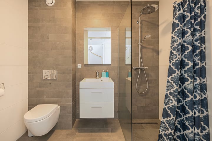 Foto 12 van van der Molenallee 8