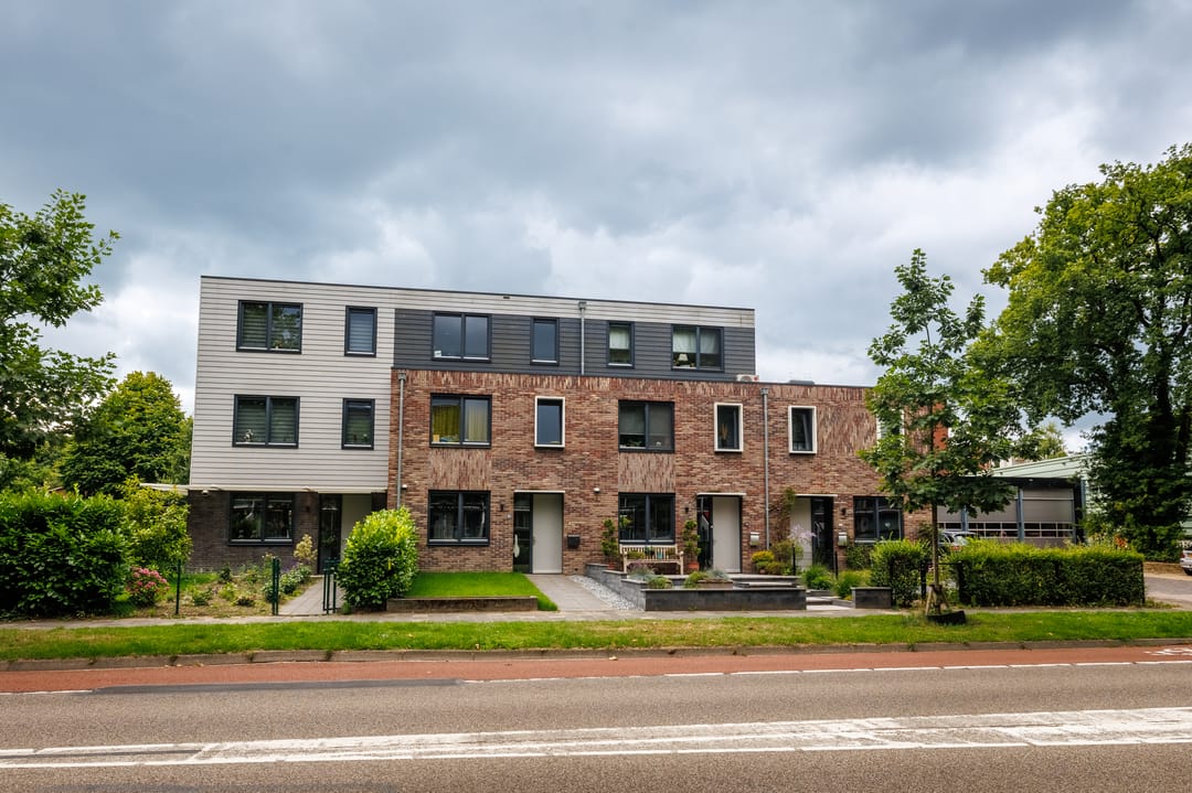 Foto 23 van van der Molenallee 8