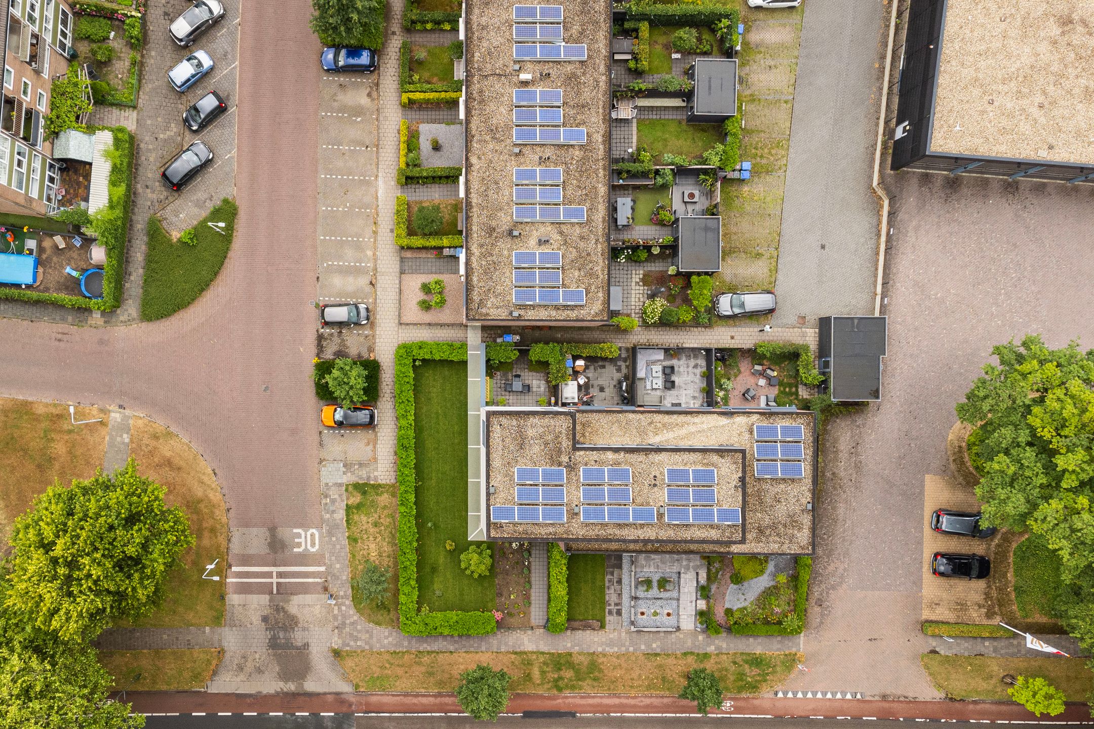 Foto 24 van van der Molenallee 8