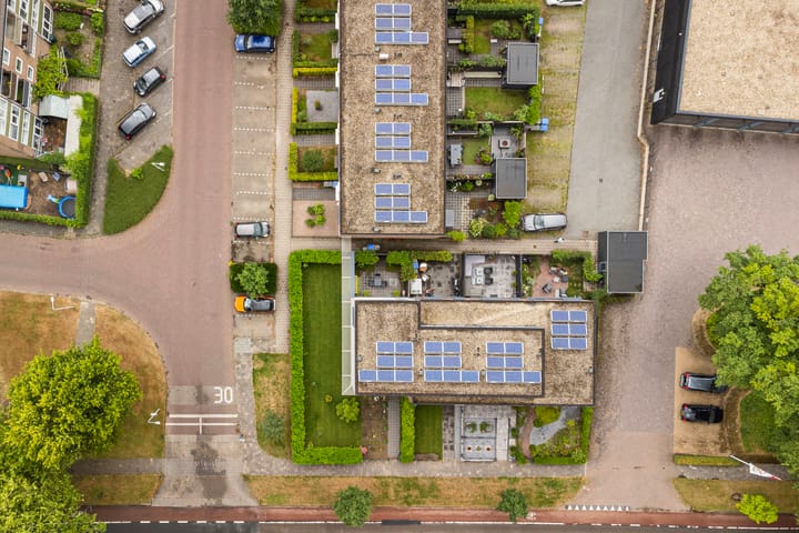 Foto 24 van van der Molenallee 8