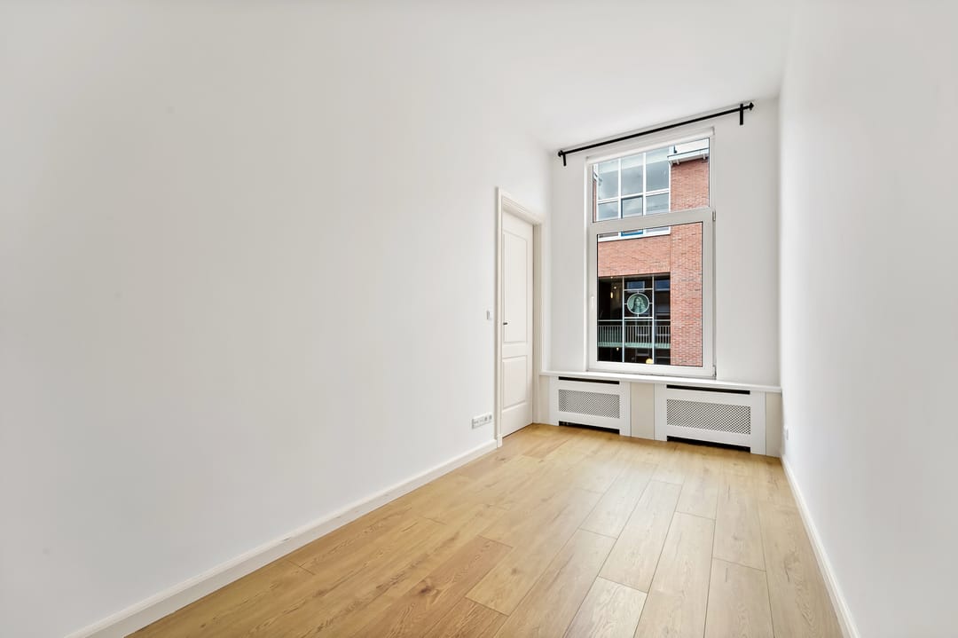 Photo 17 of Johannes Camphuijsstraat 184