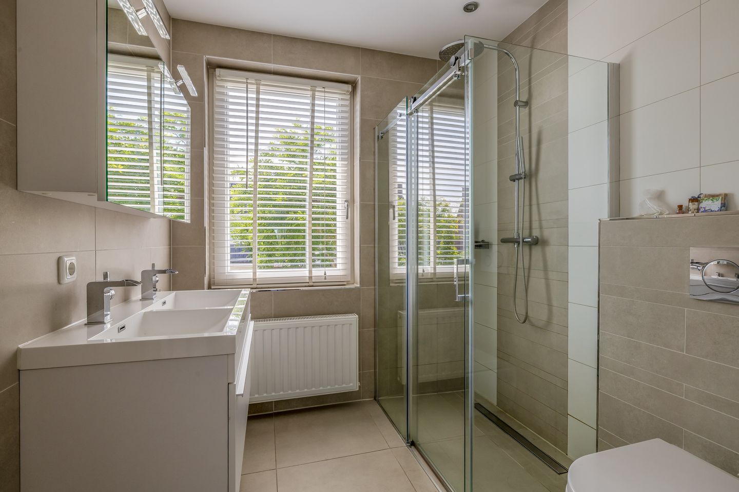 Photo 4 of Aquamarijn 55