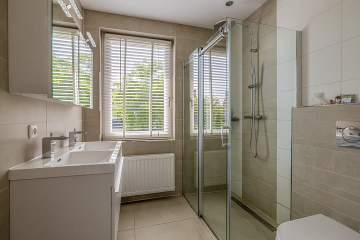 Photo 4 of Aquamarijn 55