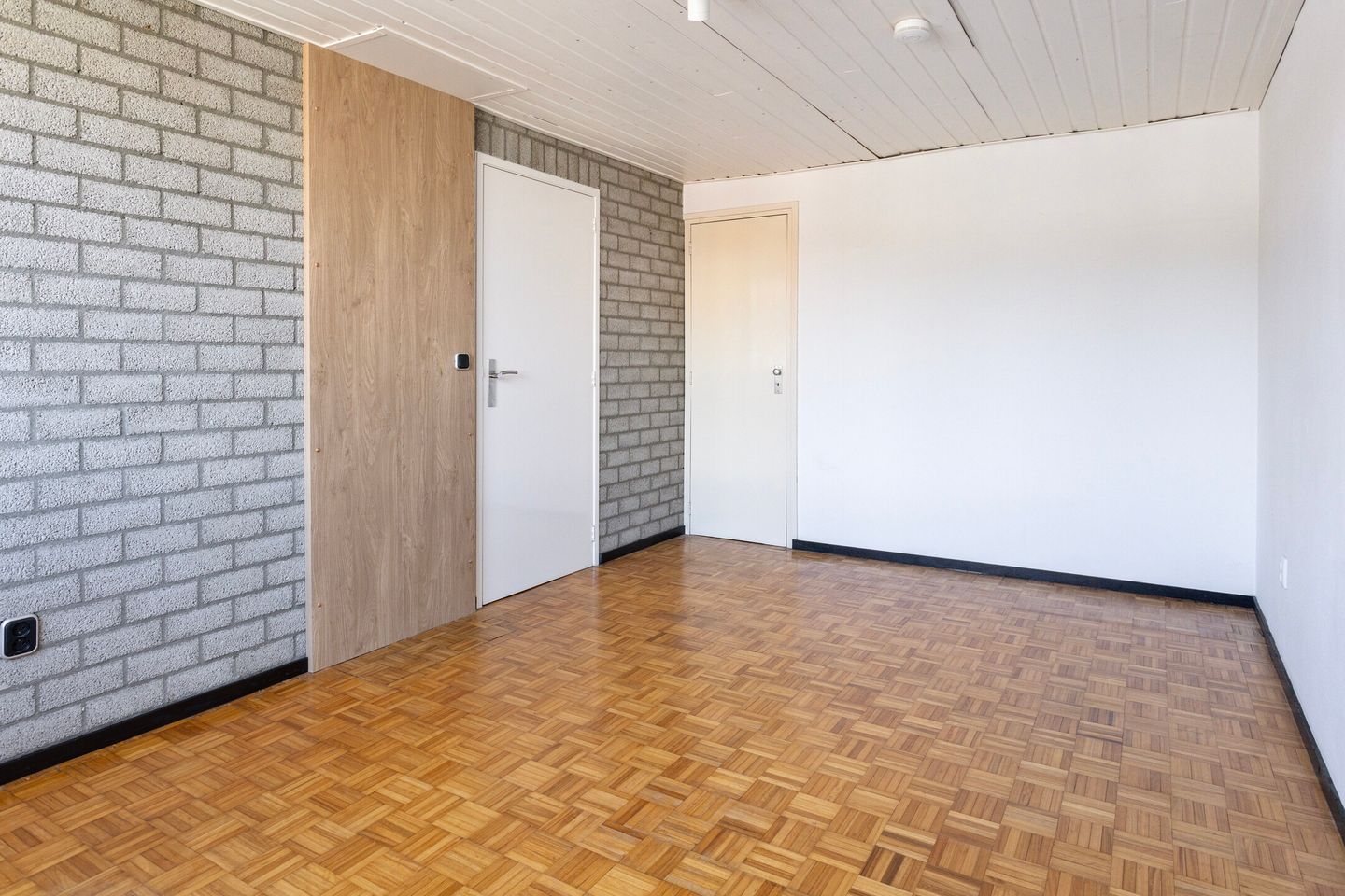 Foto 25 van Weegbree 7