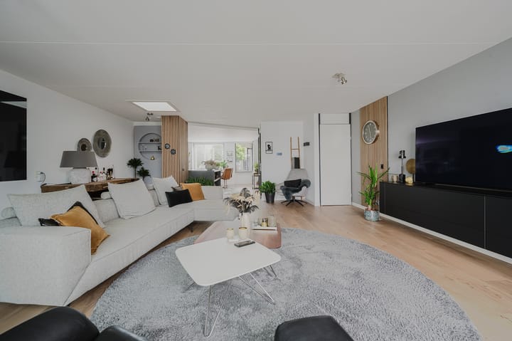 Foto 2 van Rosa Spierstraat 2