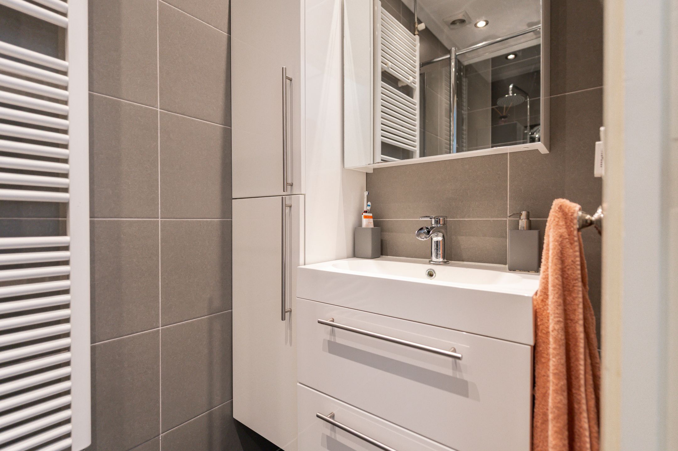 Photo 18 of Rijksstraatweg 8-A