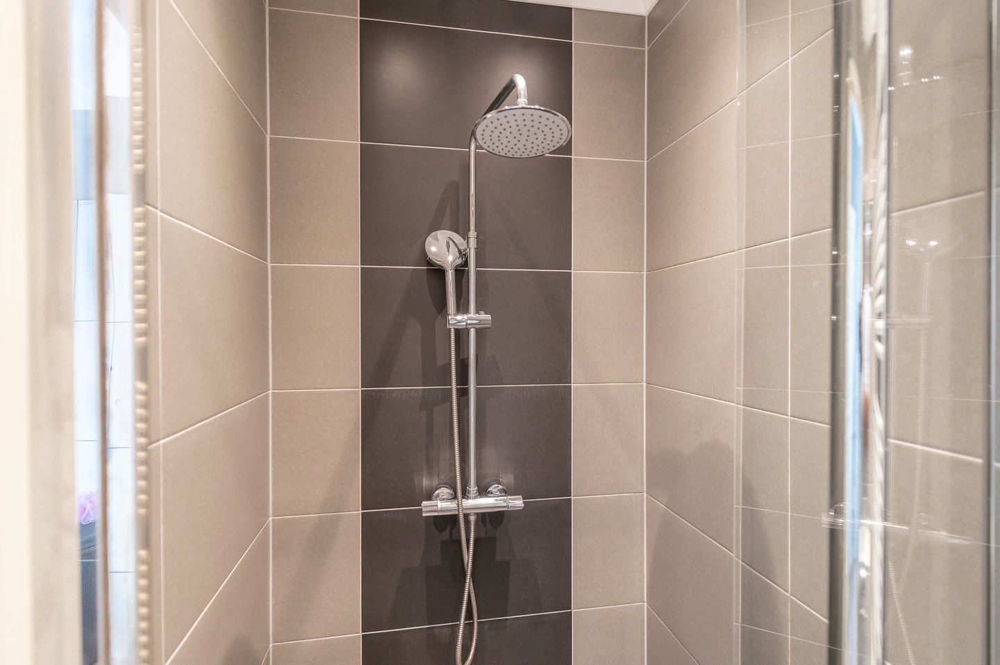 Photo 20 of Rijksstraatweg 8-A