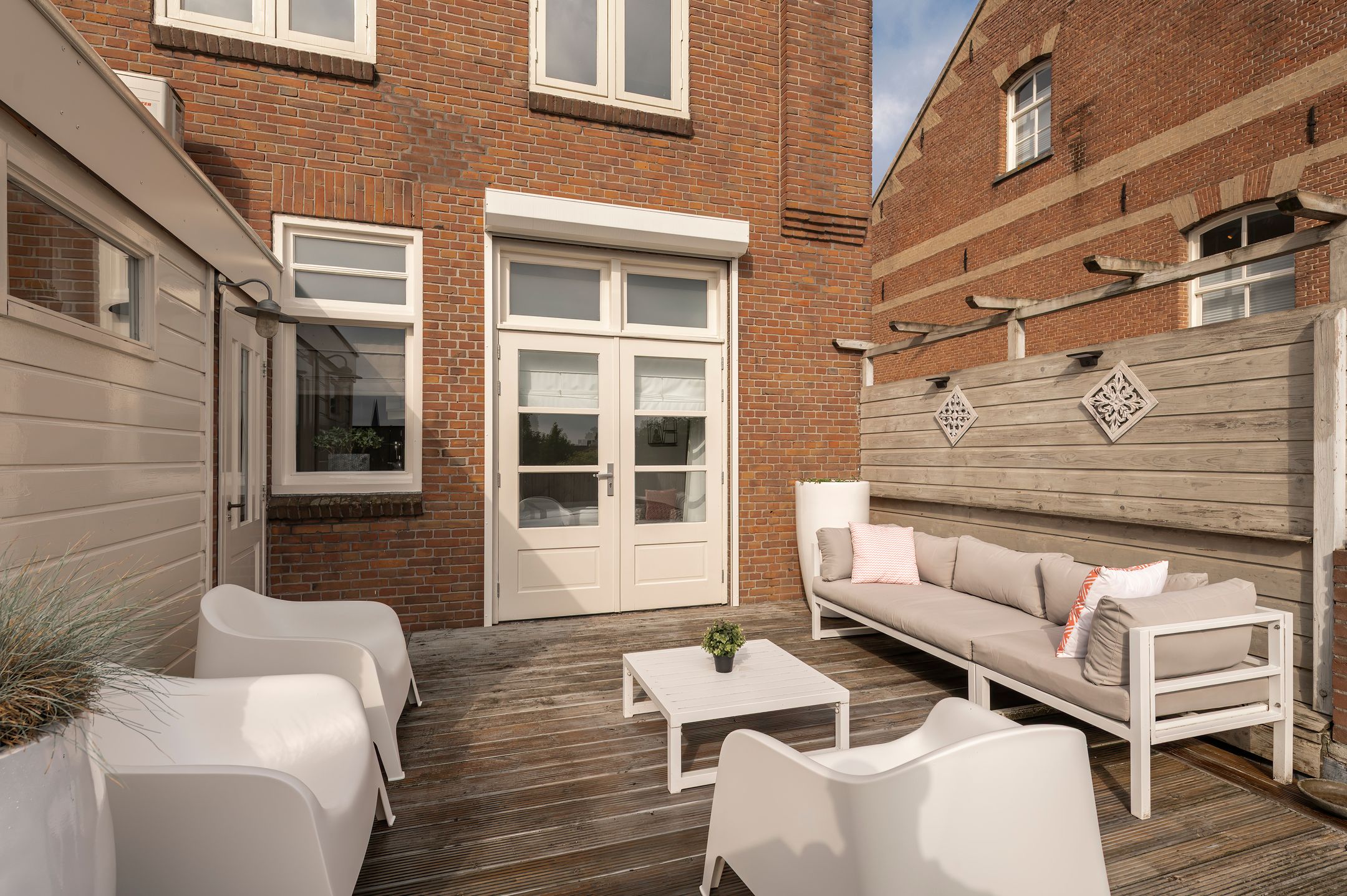 Photo 21 of Rijksstraatweg 8-A