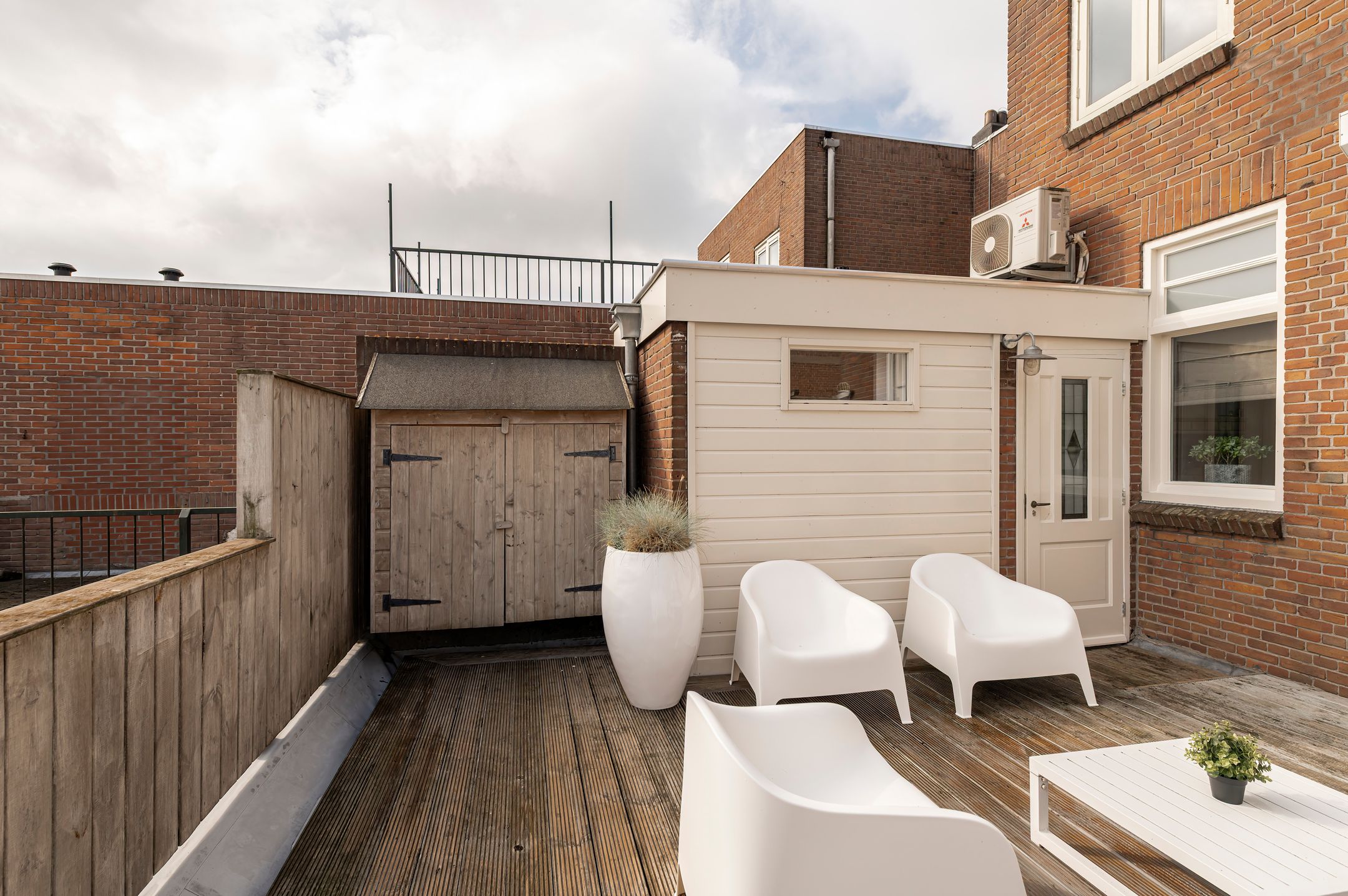 Photo 24 of Rijksstraatweg 8-A