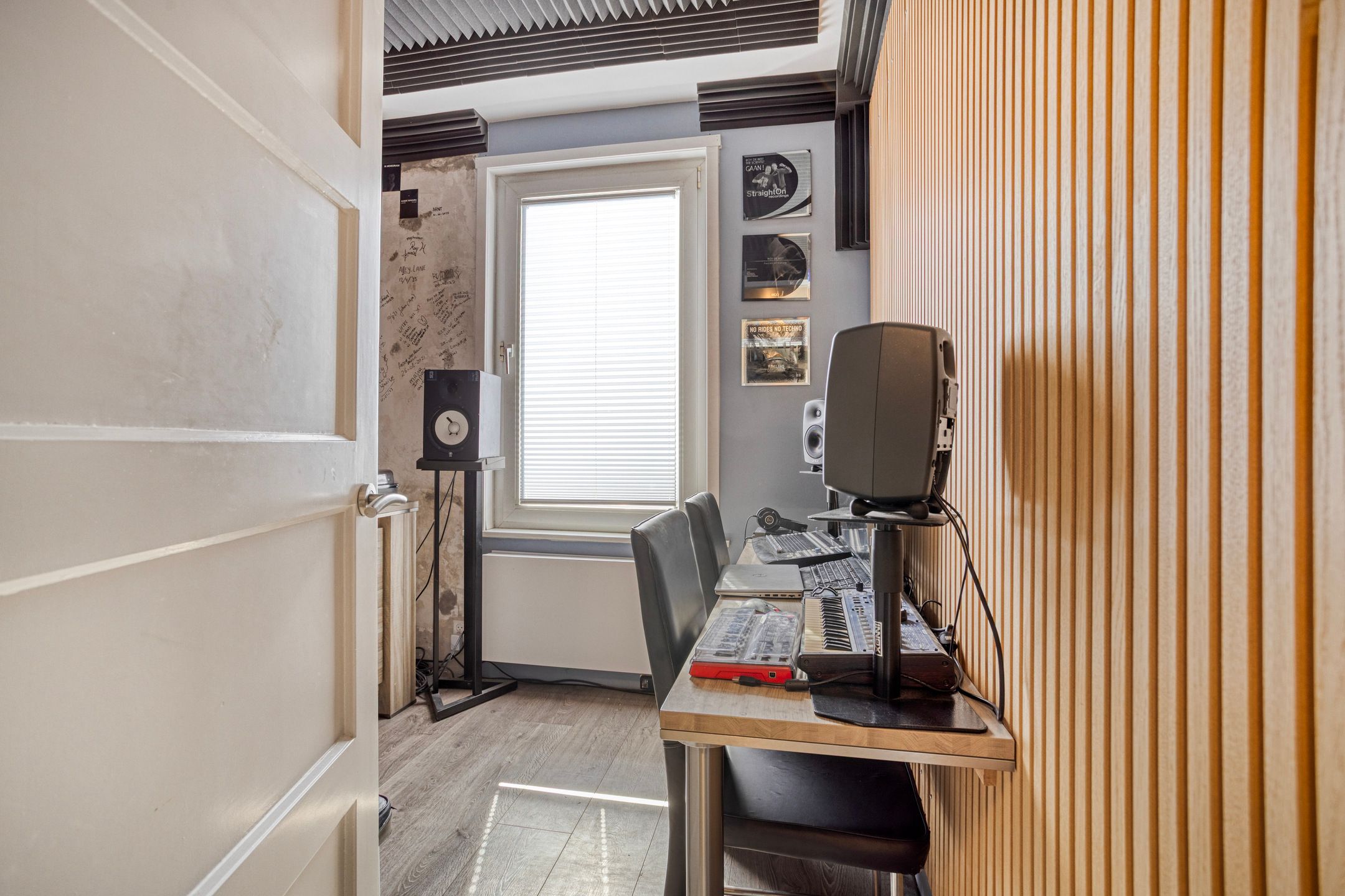 Foto 15 van Westduinweg 176-A