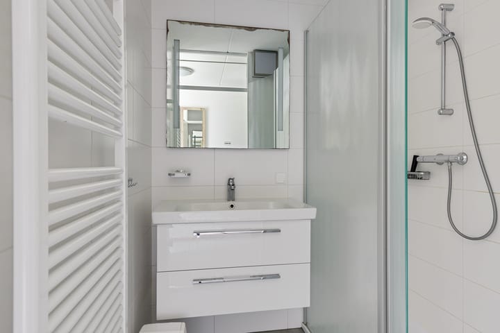 Photo 9 of De Rug 3-81