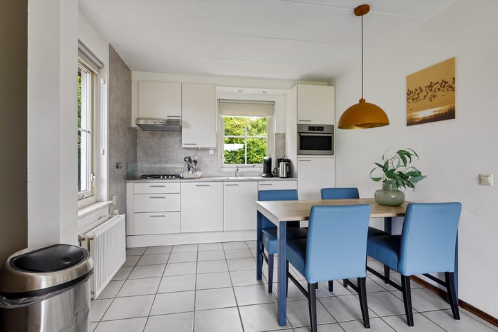 Photo 16 of De Rug 3-81