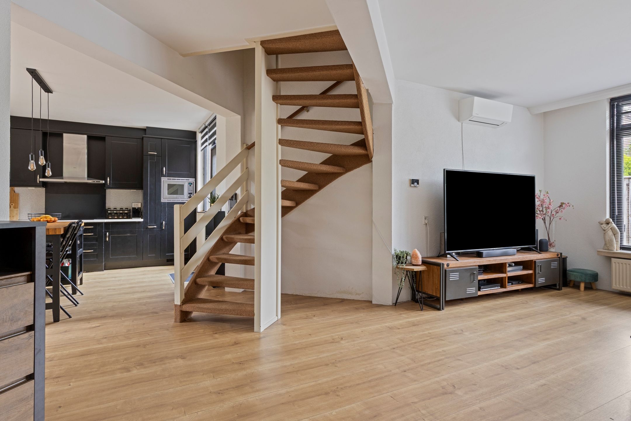 Photo 12 of Westererf 18