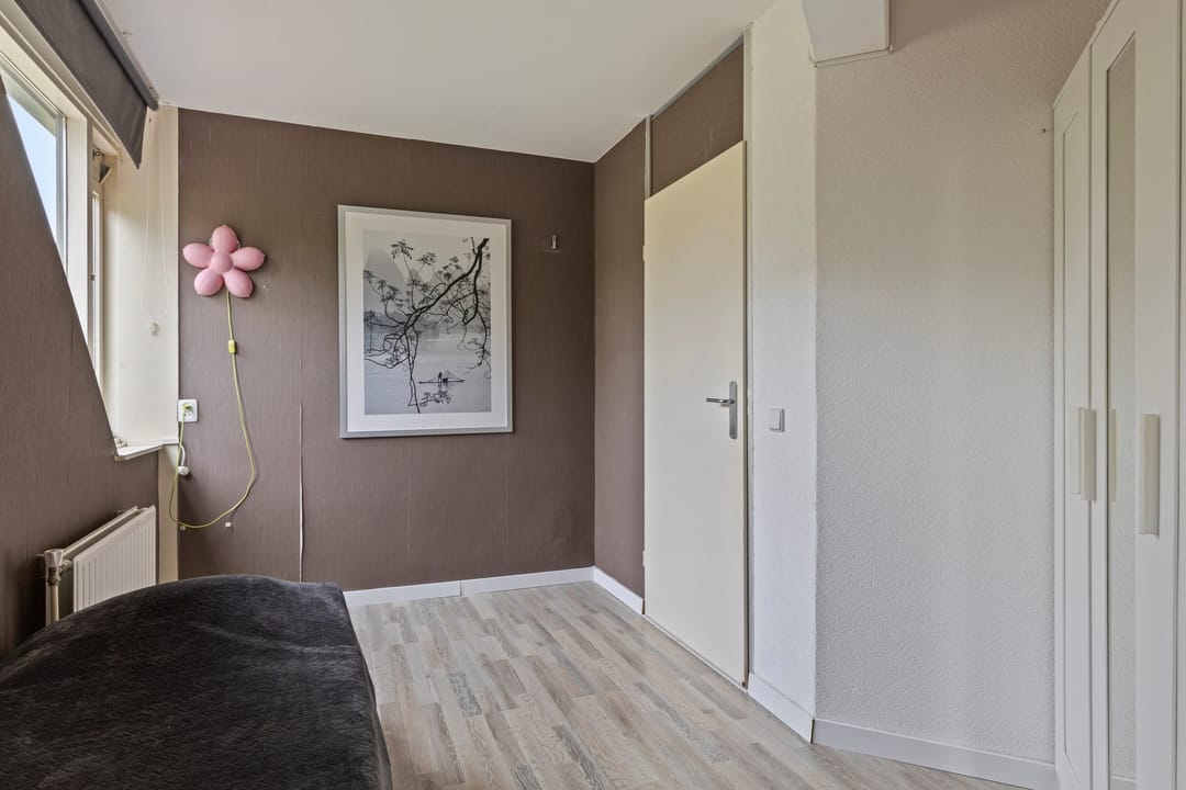 Photo 32 of Westererf 18