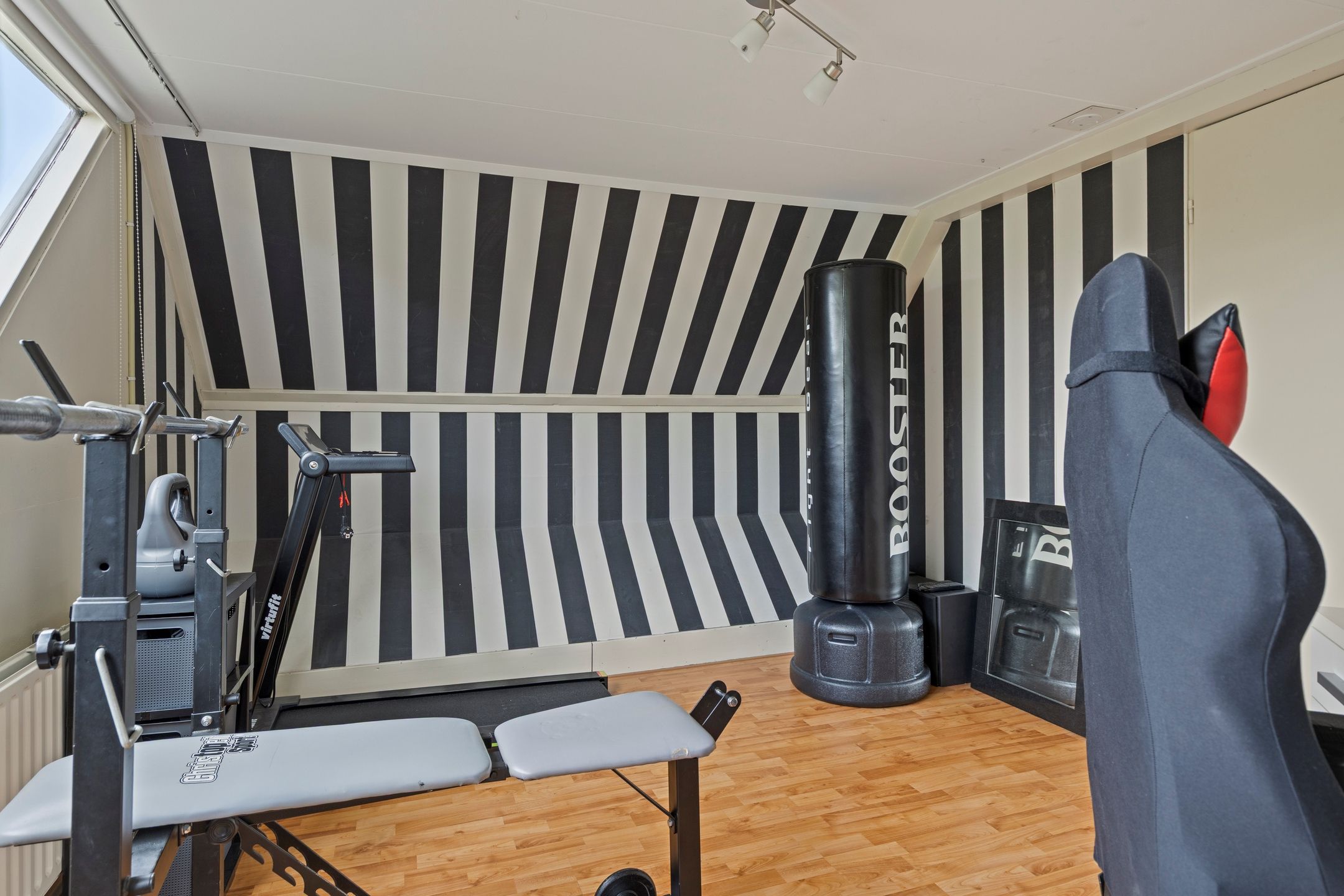 Photo 39 of Westererf 18