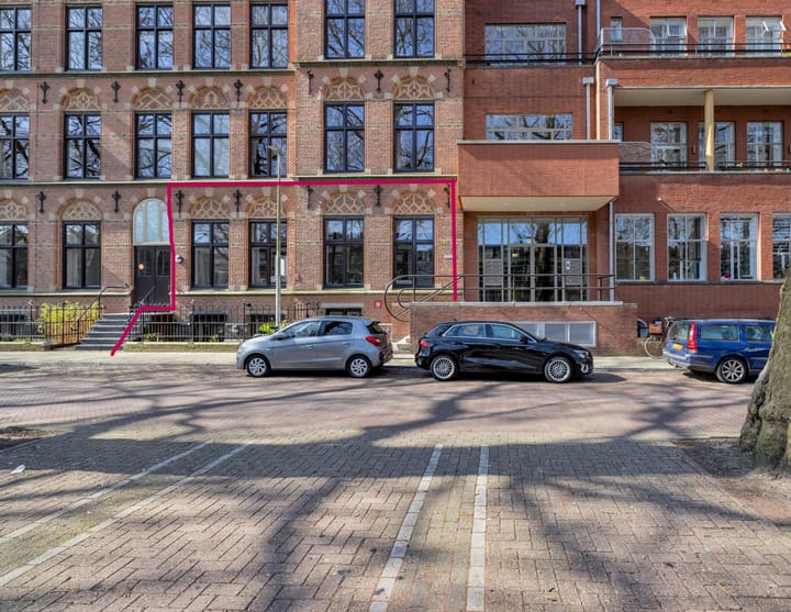 F.C. Dondersstraat 107