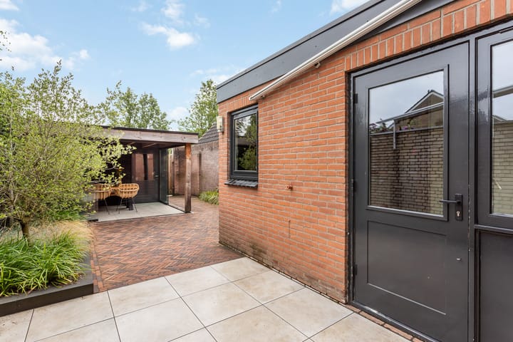 Foto 19 van Clematisstraat 24