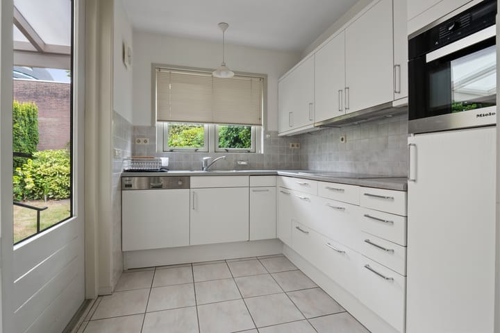 Photo 11 of Vliertstraat 27